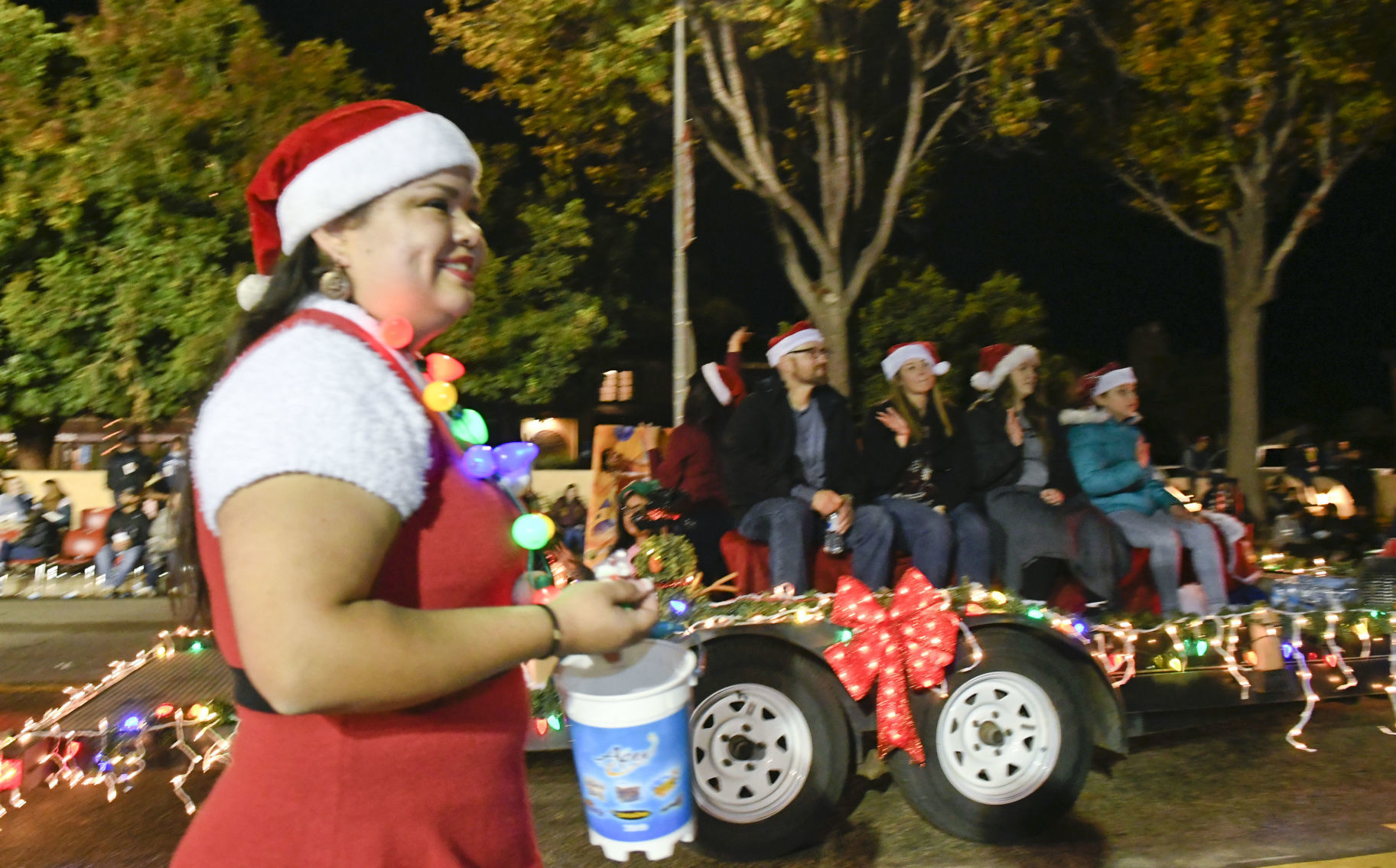 120719 SM Parade of Lights 49.jpg